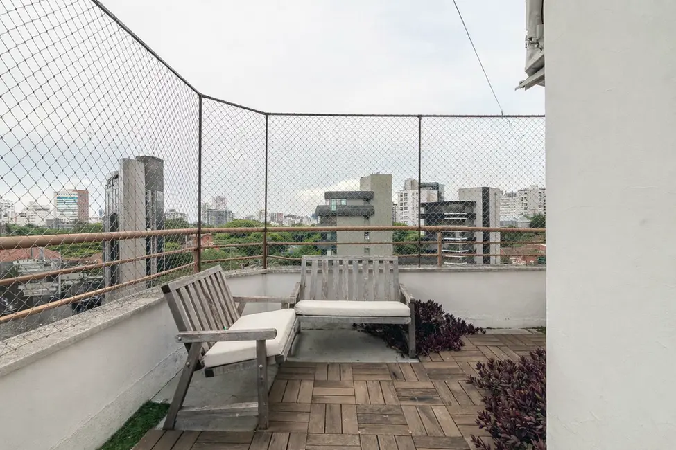 Foto 4 de Apartamento com 1 quarto à venda, 120m2 em Rio Branco, Porto Alegre - RS