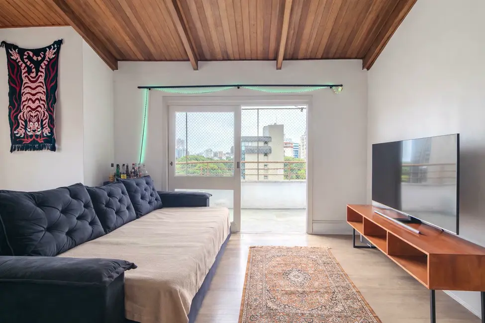 Foto 9 de Apartamento com 1 quarto à venda, 120m2 em Rio Branco, Porto Alegre - RS