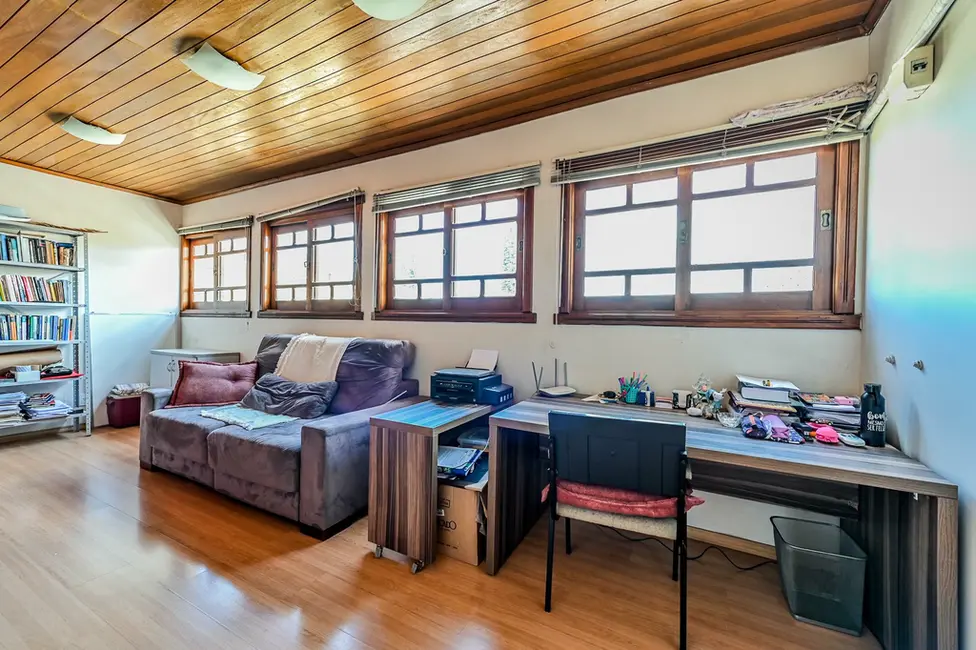 Foto 9 de Apartamento com 3 quartos à venda, 211m2 em Passo da Areia, Porto Alegre - RS