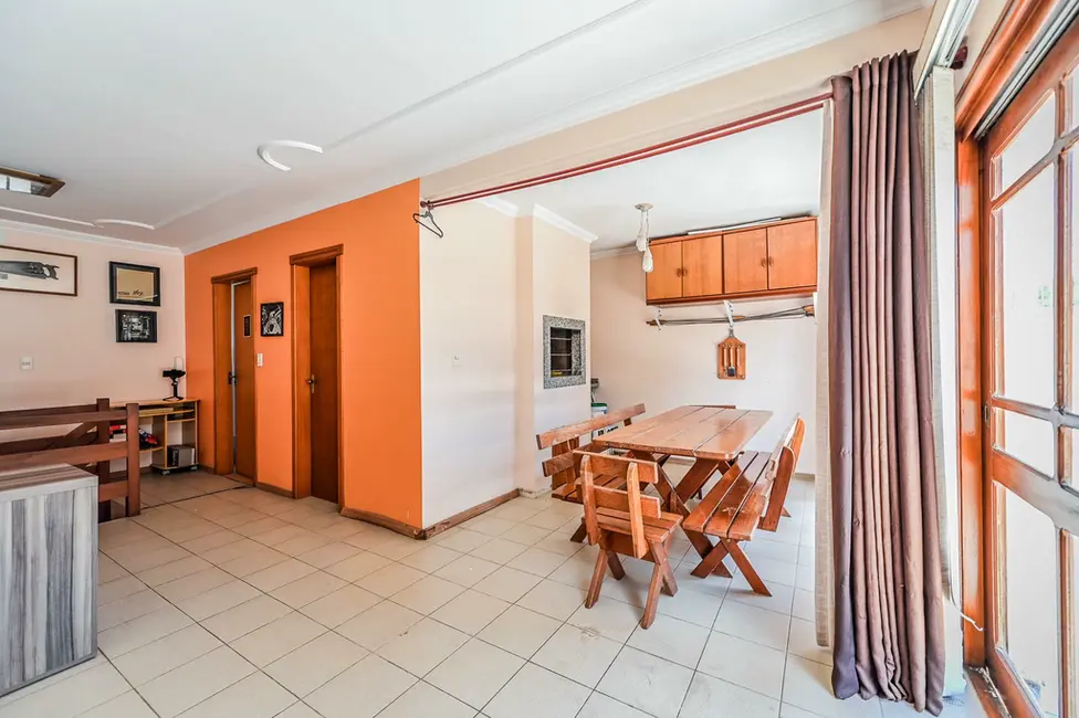 Foto 4 de Apartamento com 3 quartos à venda, 211m2 em Passo da Areia, Porto Alegre - RS