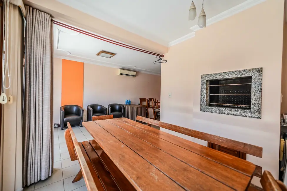 Foto 7 de Apartamento com 3 quartos à venda, 211m2 em Passo da Areia, Porto Alegre - RS