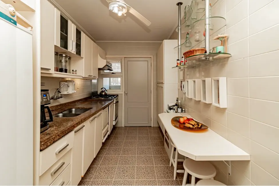 Foto 6 de Apartamento com 3 quartos à venda, 129m2 em Jardim Lindóia, Porto Alegre - RS