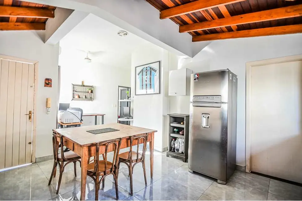 Casa com 3 quartos à venda, 150m2 em Santa Tereza, Porto Alegre - RS - imagem 6 Foto 6 de Casa com 3 quartos à venda, 150m2 em Santa Tereza, Porto Alegre - RS