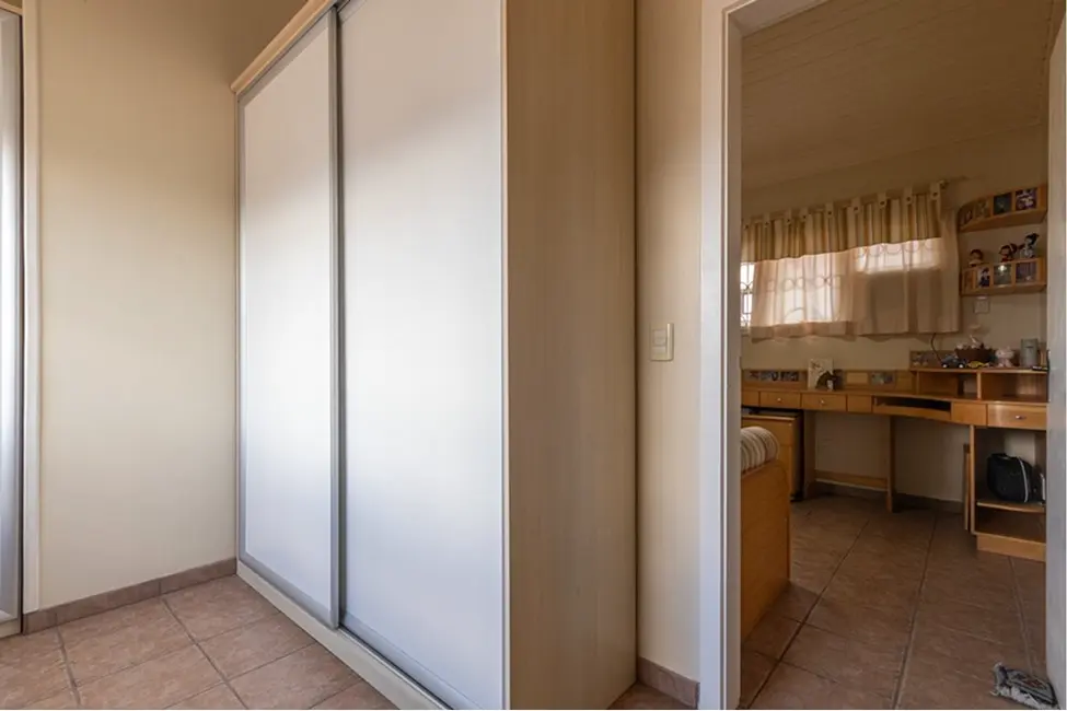 Casa de Condomínio com 4 quartos à venda, 245m2 em Boa Vista, Porto Alegre - RS - imagem 2 Foto 2 de Casa de Condomínio com 4 quartos à venda, 245m2 em Boa Vista, Porto Alegre - RS