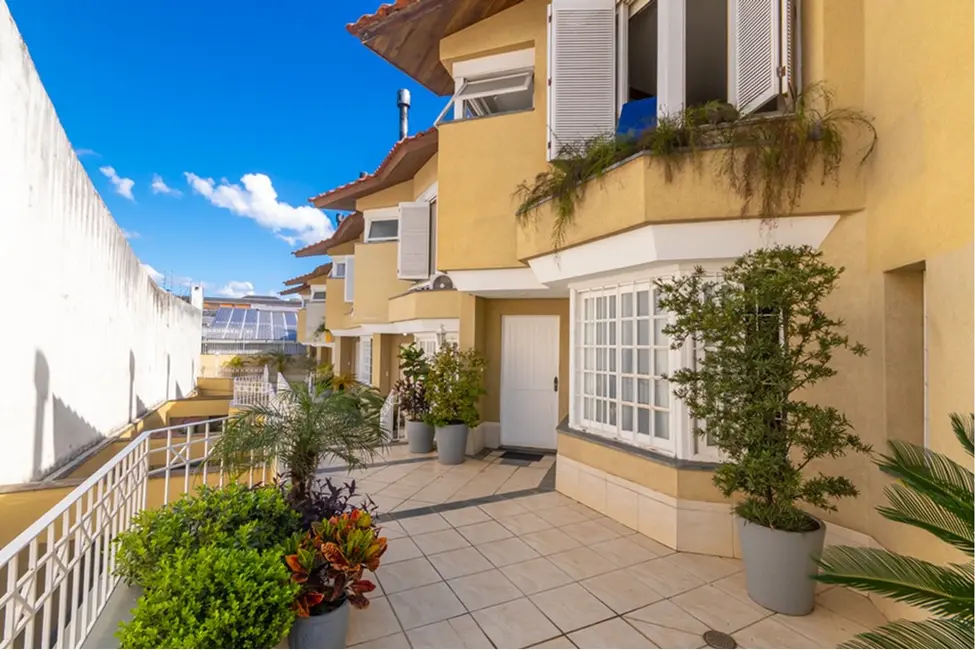 Foto 1 de Casa de Condomínio com 4 quartos à venda, 245m2 em Porto Alegre, RS