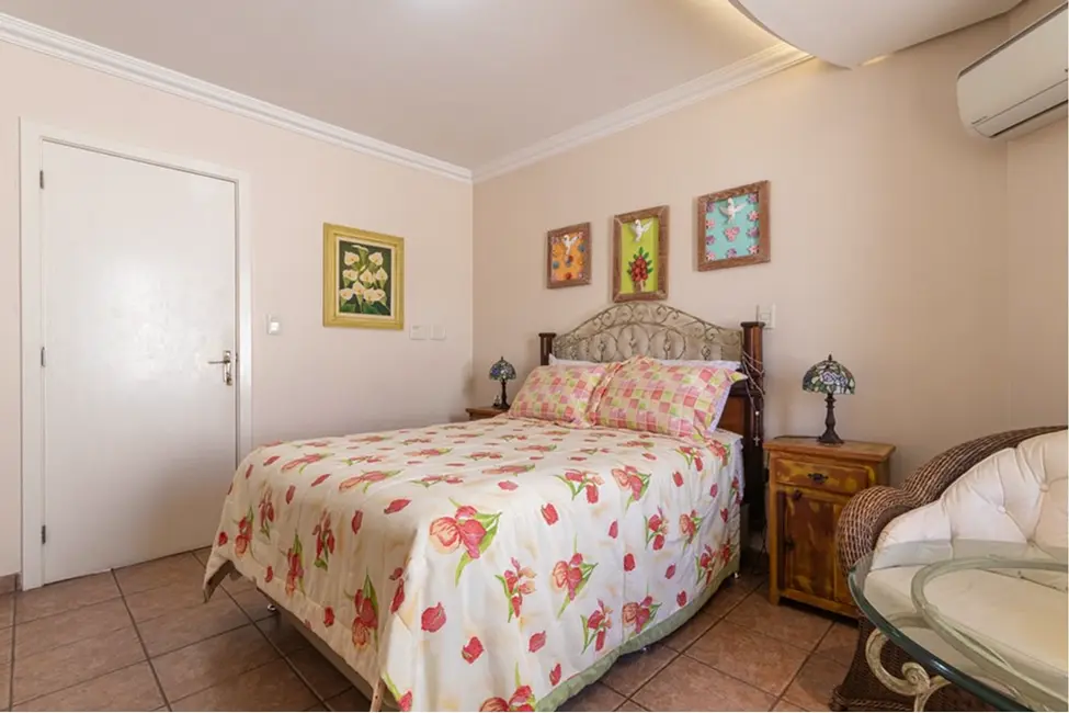 Casa de Condomínio com 4 quartos à venda, 245m2 em Boa Vista, Porto Alegre - RS - imagem 8 Foto 8 de Casa de Condomínio com 4 quartos à venda, 245m2 em Boa Vista, Porto Alegre - RS