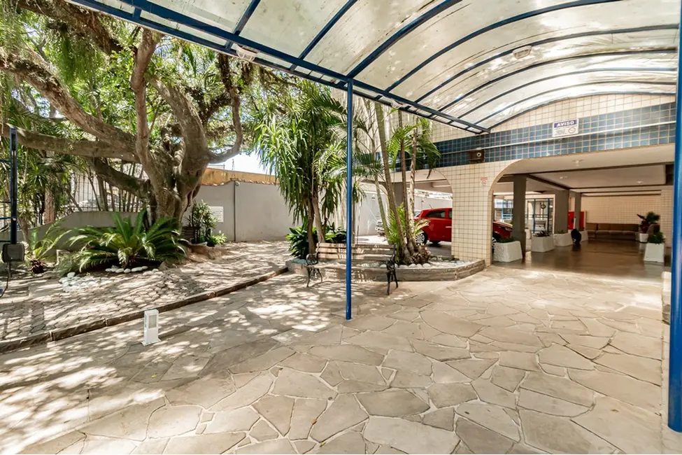 Foto 4 de Apartamento com 2 quartos à venda, 74m2 em Cristo Redentor, Porto Alegre - RS