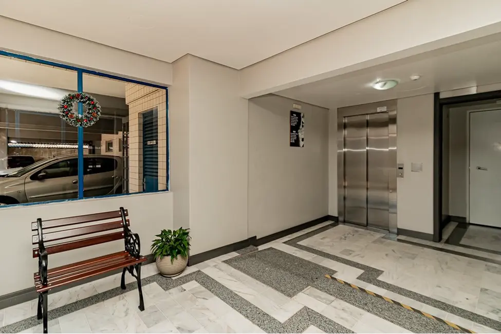 Foto 6 de Apartamento com 2 quartos à venda, 74m2 em Cristo Redentor, Porto Alegre - RS