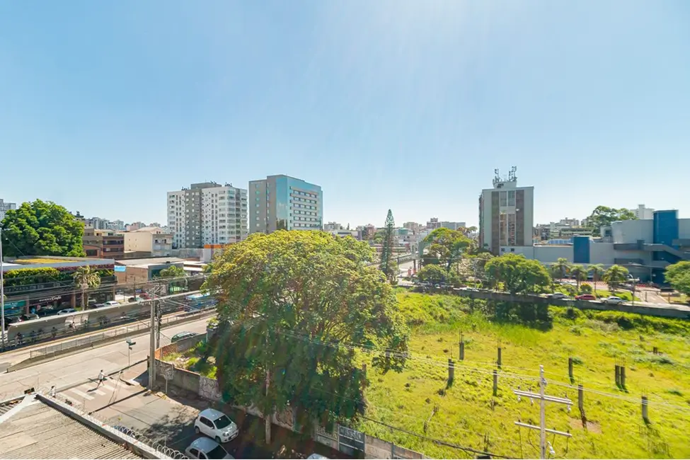 Foto 2 de Apartamento com 2 quartos à venda, 93m2 em Jardim Lindóia, Porto Alegre - RS