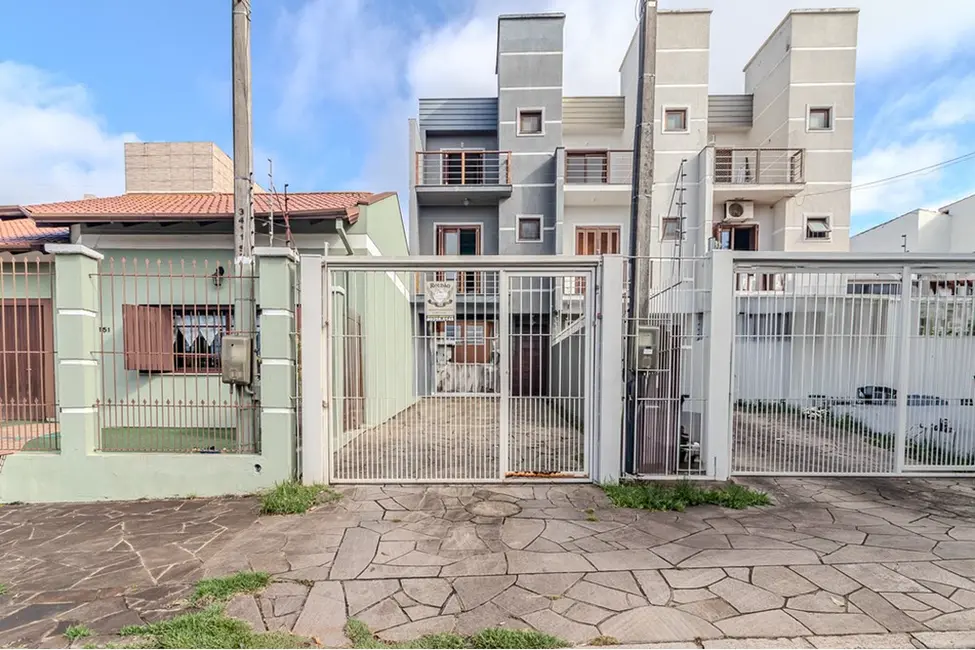 Casa com 3 quartos à venda, 156m2 em Rubem Berta, Porto Alegre - RS - imagem 1 Foto 1 de Casa com 3 quartos à venda, 156m2 em Rubem Berta, Porto Alegre - RS