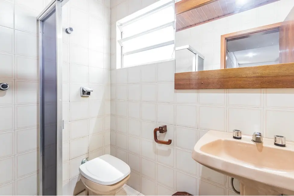 Foto 3 de Casa com 3 quartos à venda, 181m2 em Medianeira, Porto Alegre - RS