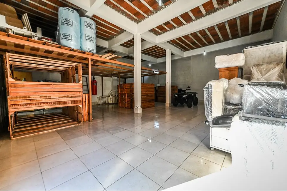 Foto 8 de Casa com 2 quartos à venda, 220m2 em Agronomia, Porto Alegre - RS