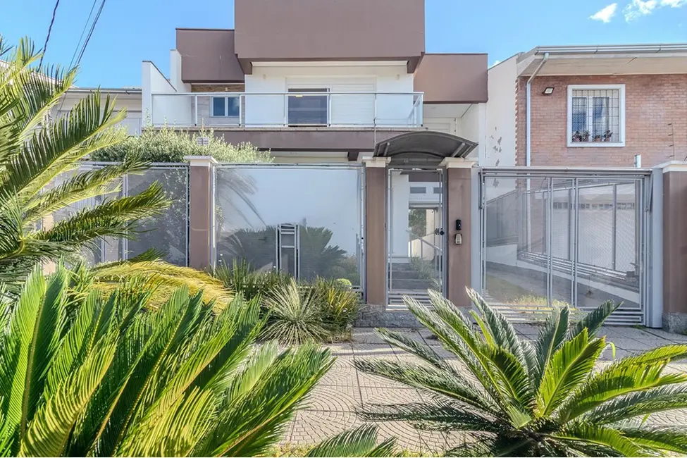 Foto 1 de Casa com 4 quartos à venda, 379m2 em Chácara das Pedras, Porto Alegre - RS