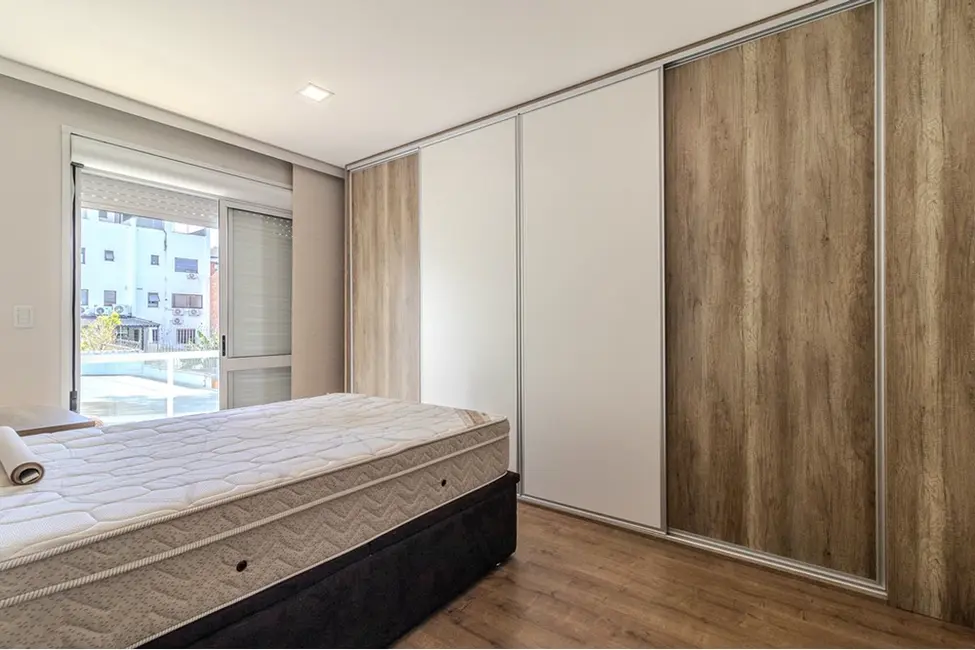 Foto 4 de Casa com 4 quartos à venda, 379m2 em Chácara das Pedras, Porto Alegre - RS