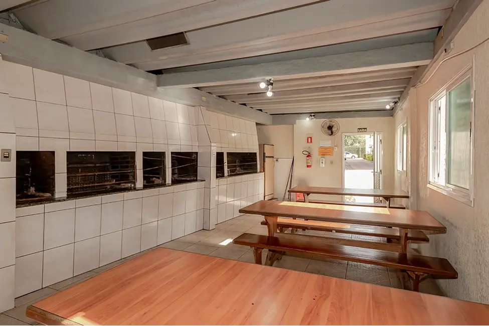 Apartamento com 2 quartos à venda, 47m2 em Passo da Areia, Porto Alegre - RS - imagem 9 Foto 9 de Apartamento com 2 quartos à venda, 47m2 em Passo da Areia, Porto Alegre - RS