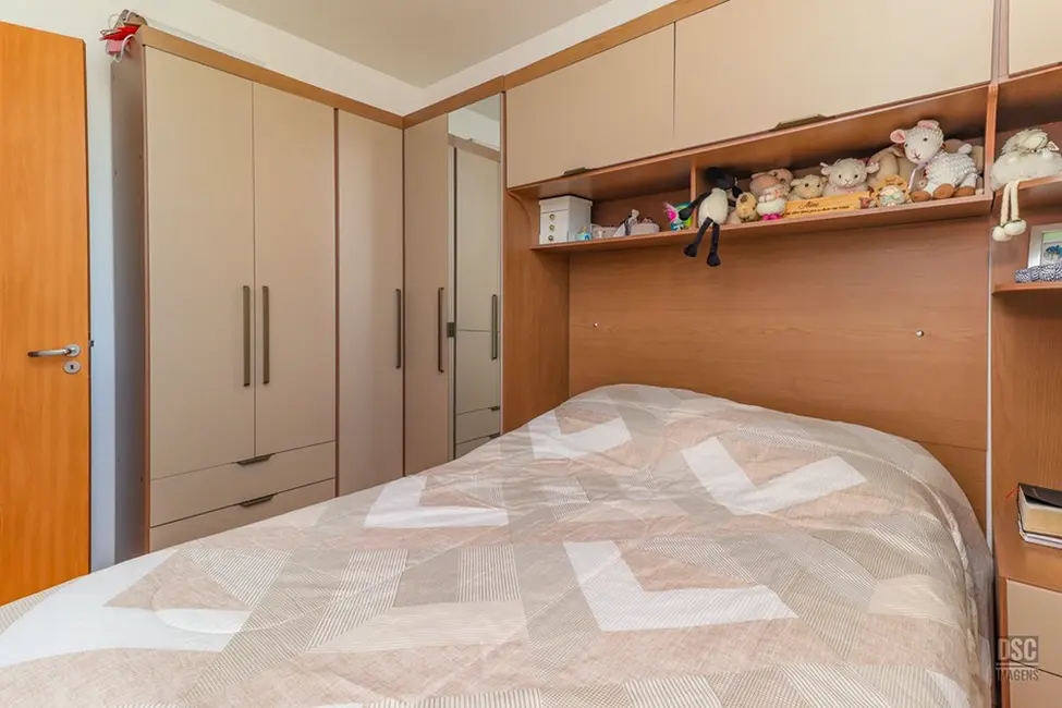 Foto 4 de Apartamento com 2 quartos à venda, 48m2 em Costa e Silva, Porto Alegre - RS