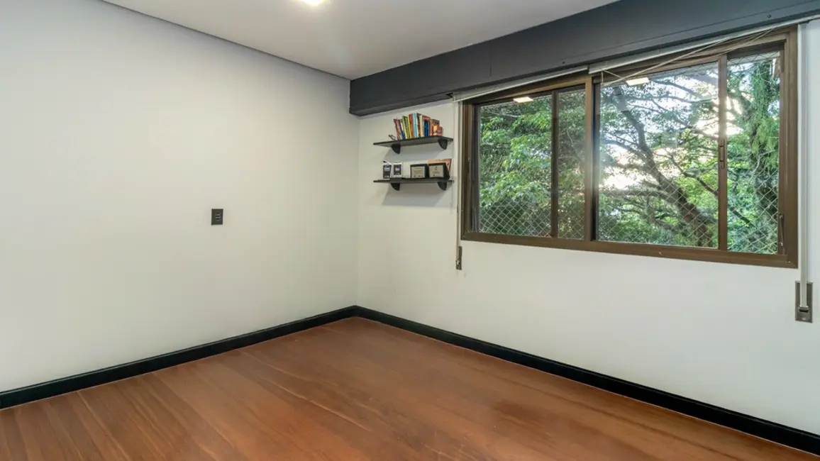 Foto 5 de Apartamento com 3 quartos à venda, 259m2 em Moinhos de Vento, Porto Alegre - RS