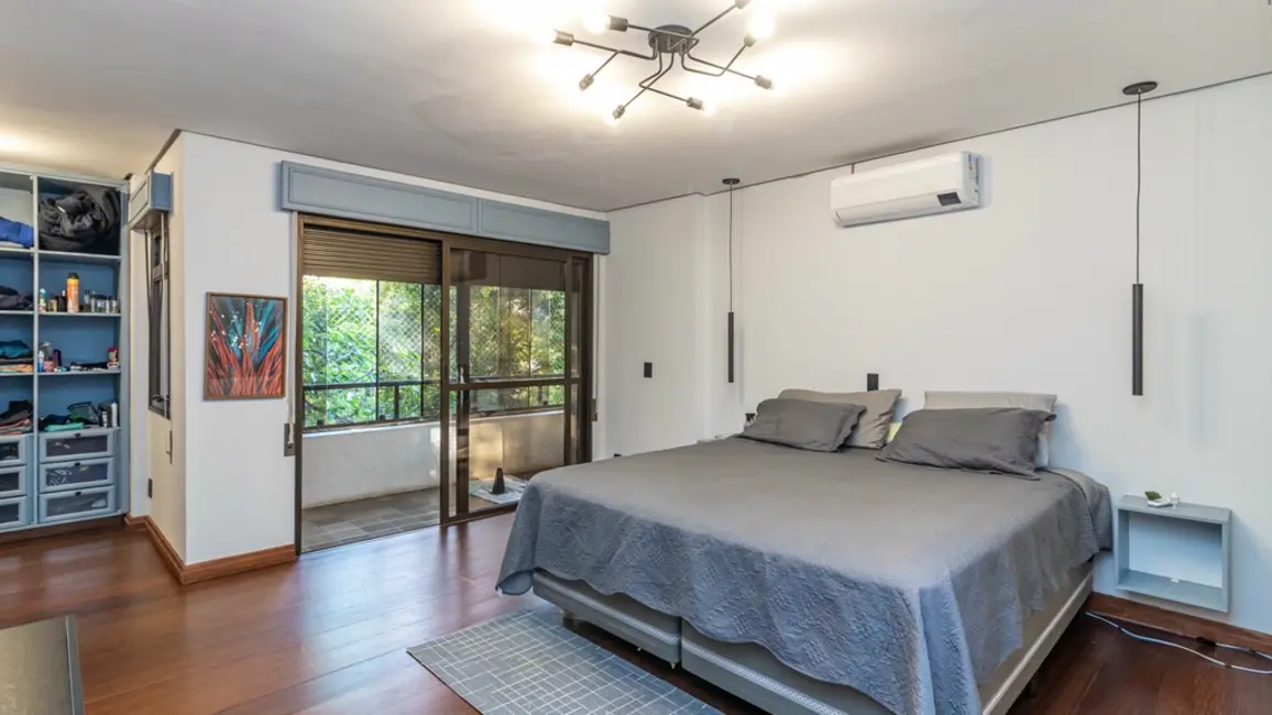 Foto 8 de Apartamento com 3 quartos à venda, 259m2 em Moinhos de Vento, Porto Alegre - RS