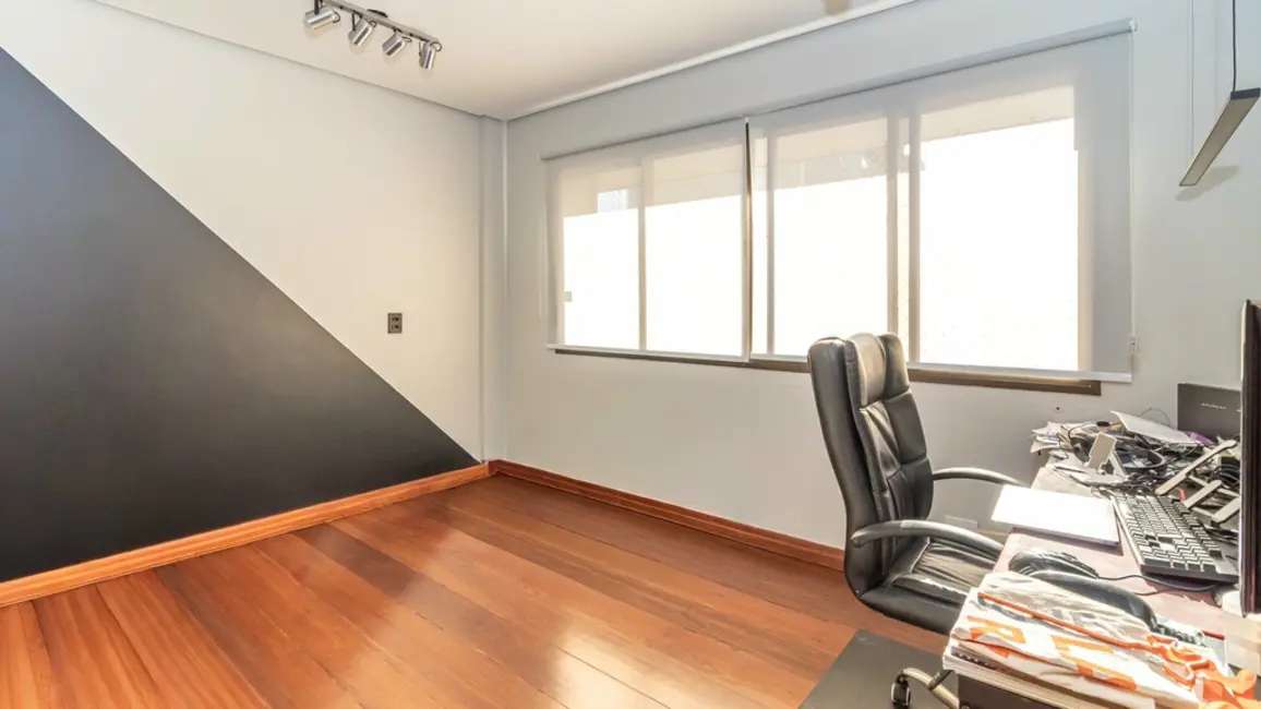 Foto 3 de Apartamento com 3 quartos à venda, 259m2 em Moinhos de Vento, Porto Alegre - RS