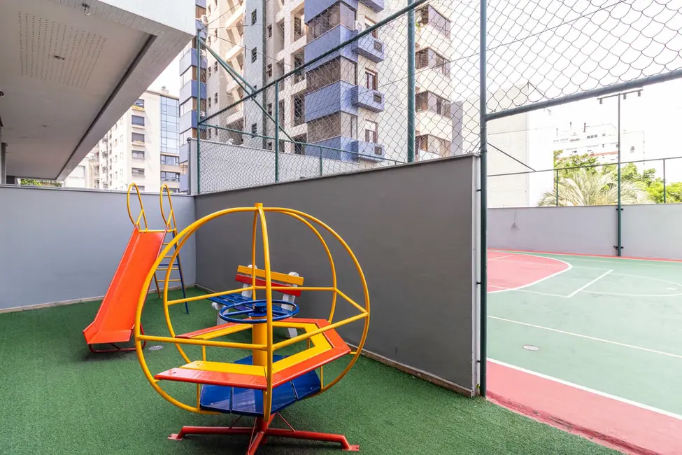 Foto 8 de Apartamento com 4 quartos à venda, 136m2 em Auxiliadora, Porto Alegre - RS