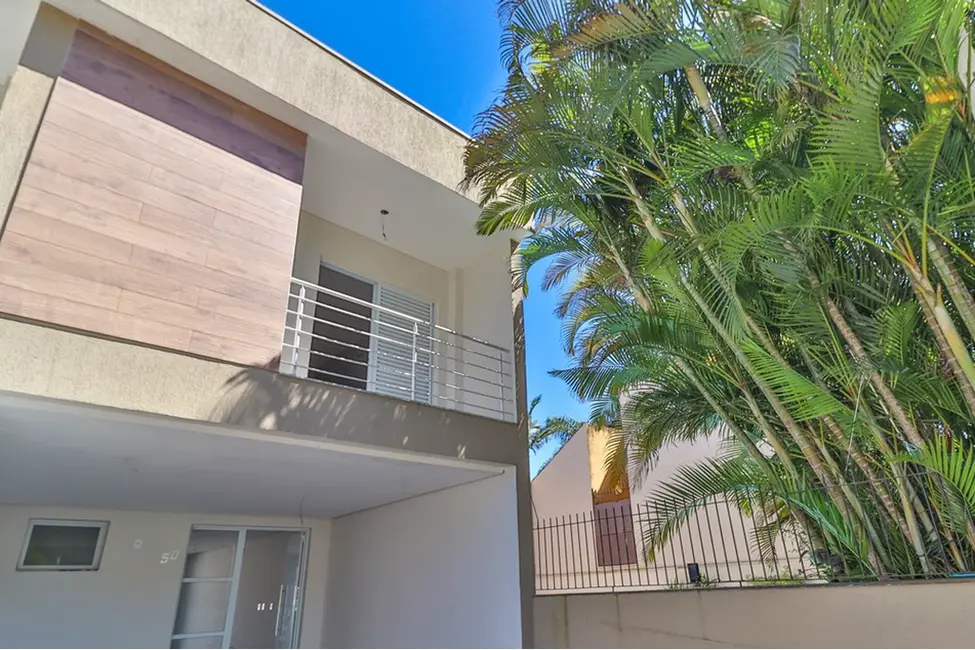 Foto 1 de Casa com 3 quartos à venda, 135m2 em Ipanema, Porto Alegre - RS