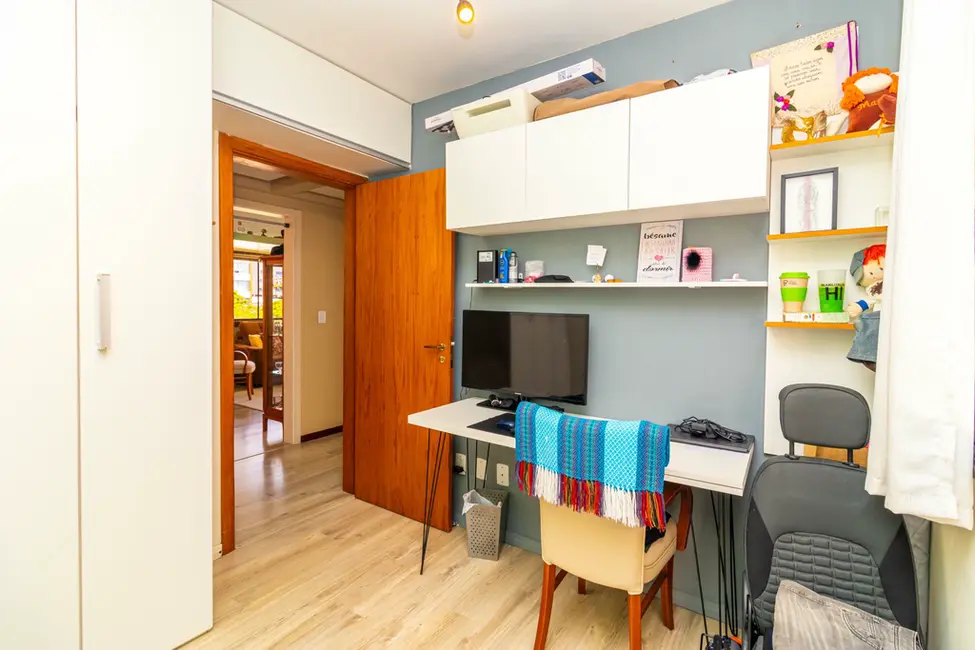 Foto 8 de Apartamento com 3 quartos à venda, 97m2 em Mont Serrat, Porto Alegre - RS