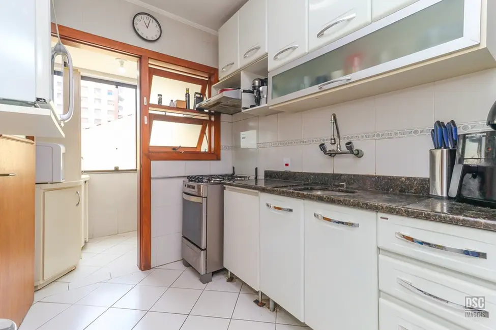 Foto 3 de Apartamento com 2 quartos à venda, 79m2 em Jardim Itu Sabará, Porto Alegre - RS