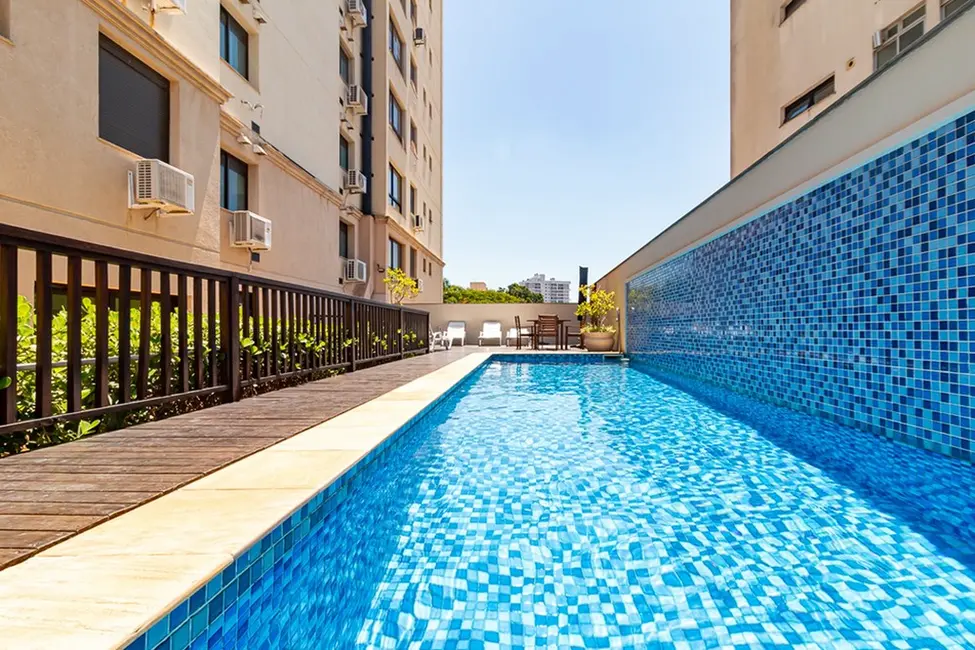 Apartamento com 3 quartos à venda, 85m2 em Passo da Areia, Porto Alegre - RS - imagem 5 Foto 5 de Apartamento com 3 quartos à venda, 85m2 em Passo da Areia, Porto Alegre - RS