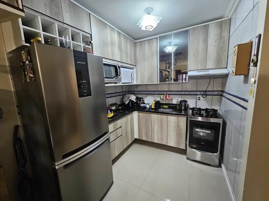 Foto 3 de Casa de Condomínio com 3 quartos à venda, 90m2 em Teresópolis, Porto Alegre - RS