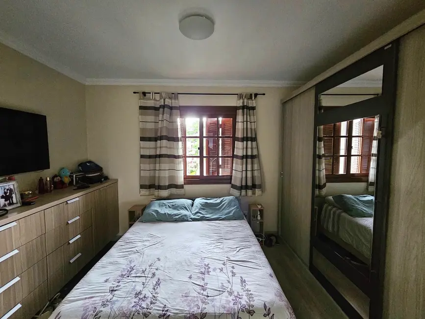 Foto 7 de Casa de Condomínio com 3 quartos à venda, 90m2 em Teresópolis, Porto Alegre - RS
