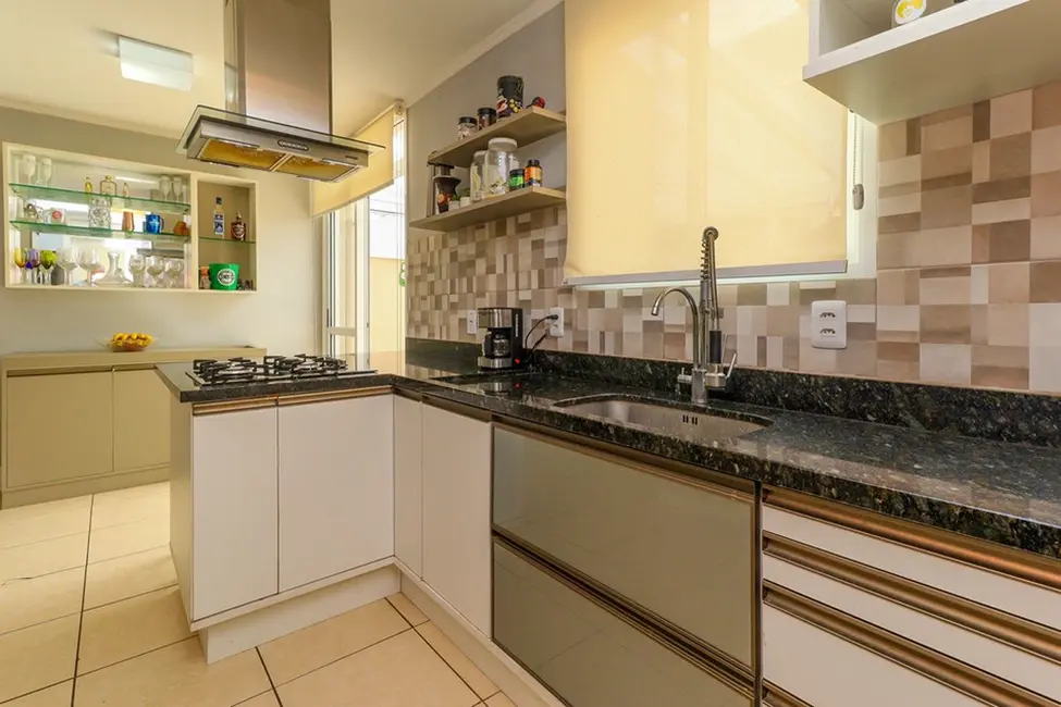 Foto 5 de Casa de Condomínio com 3 quartos à venda, 146m2 em São Sebastião, Porto Alegre - RS