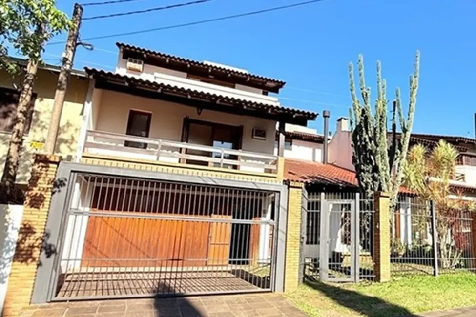 Foto 1 de Casa com 3 quartos à venda, 381m2 em Porto Alegre - RS