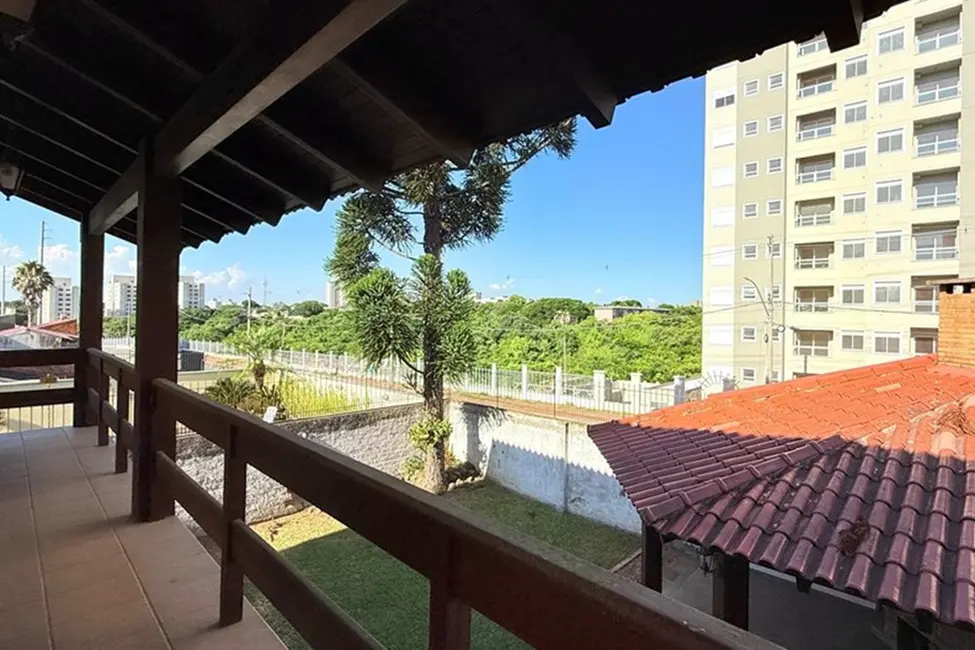 Foto 7 de Casa com 3 quartos à venda, 381m2 em Porto Alegre - RS
