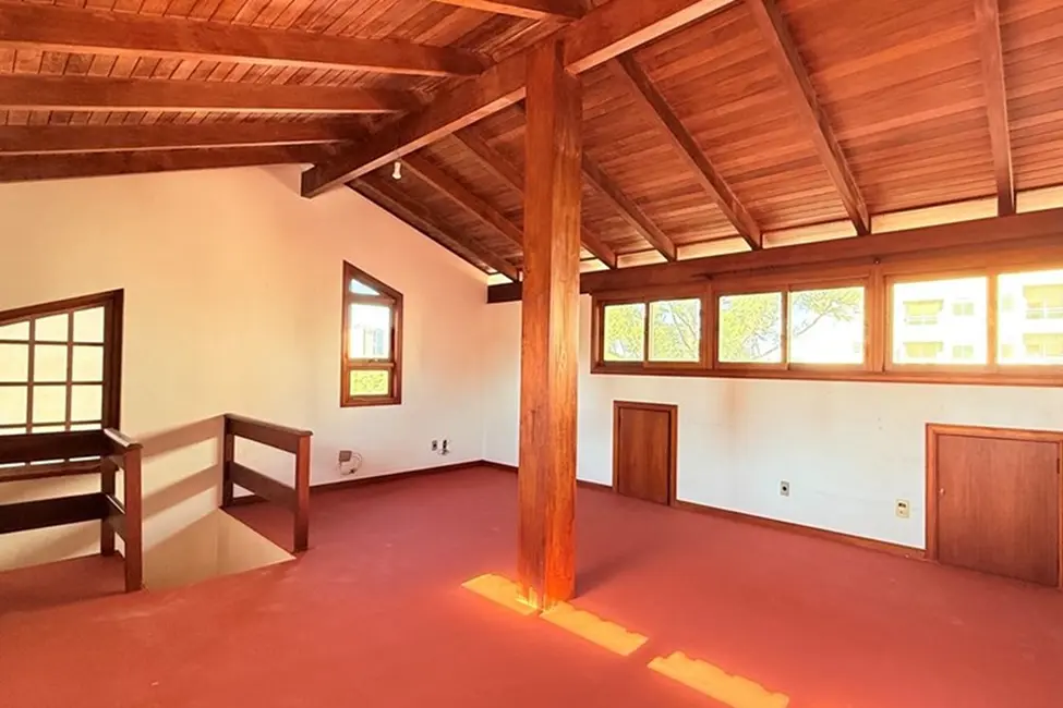 Foto 8 de Casa com 3 quartos à venda, 381m2 em Porto Alegre - RS