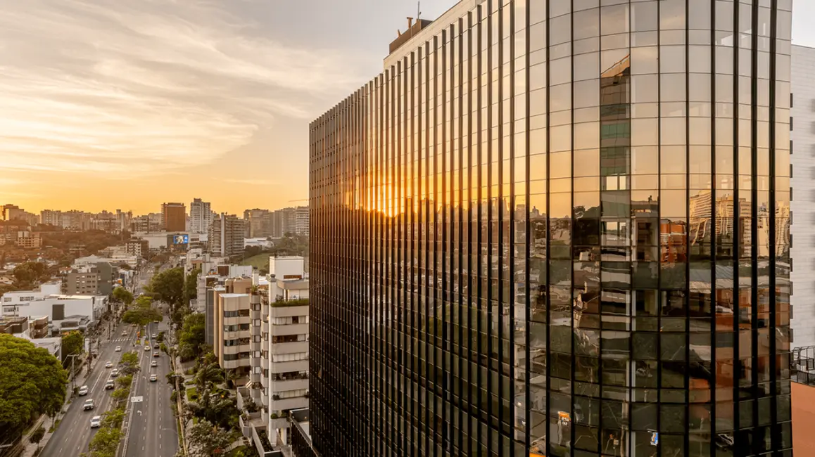 Foto 3 de Sala Comercial à venda, 49m2 em Chácara das Pedras, Porto Alegre - RS