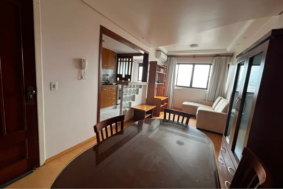 Apartamento com 2 quartos à venda, 50m2 em Santana, Porto Alegre - RS - imagem 2 Foto 2 de Apartamento com 2 quartos à venda, 50m2 em Santana, Porto Alegre - RS