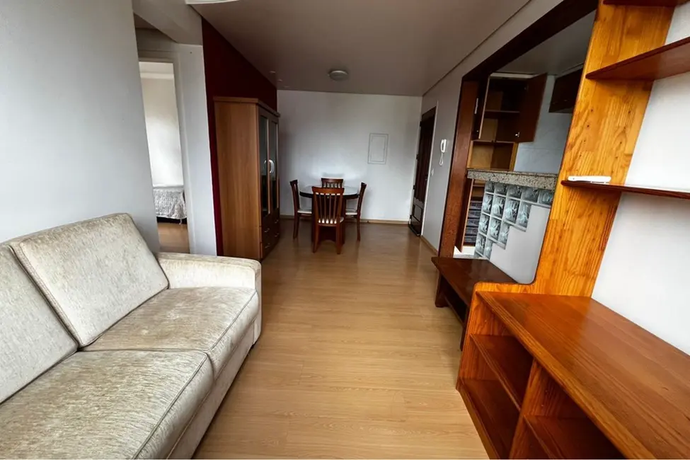 Apartamento com 2 quartos à venda, 50m2 em Santana, Porto Alegre - RS - imagem 3 Foto 3 de Apartamento com 2 quartos à venda, 50m2 em Santana, Porto Alegre - RS