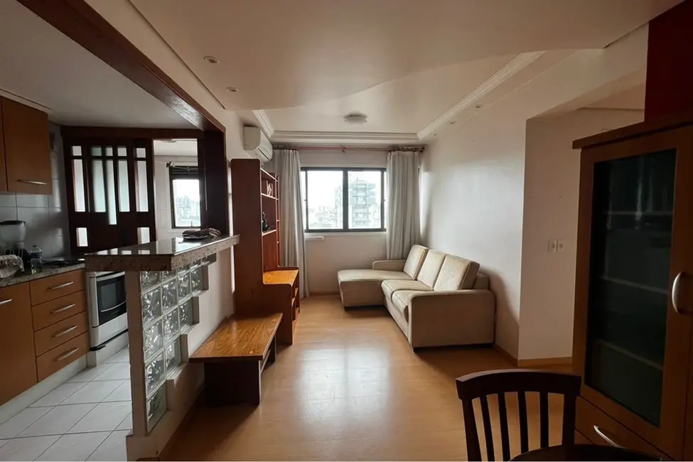 Apartamento com 2 quartos à venda, 50m2 em Santana, Porto Alegre - RS - imagem 1 Foto 1 de Apartamento com 2 quartos à venda, 50m2 em Santana, Porto Alegre - RS