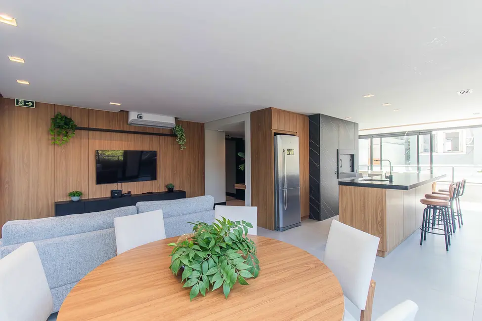 Foto 2 de Apartamento com 2 quartos à venda, 80m2 em Menino Deus, Porto Alegre - RS