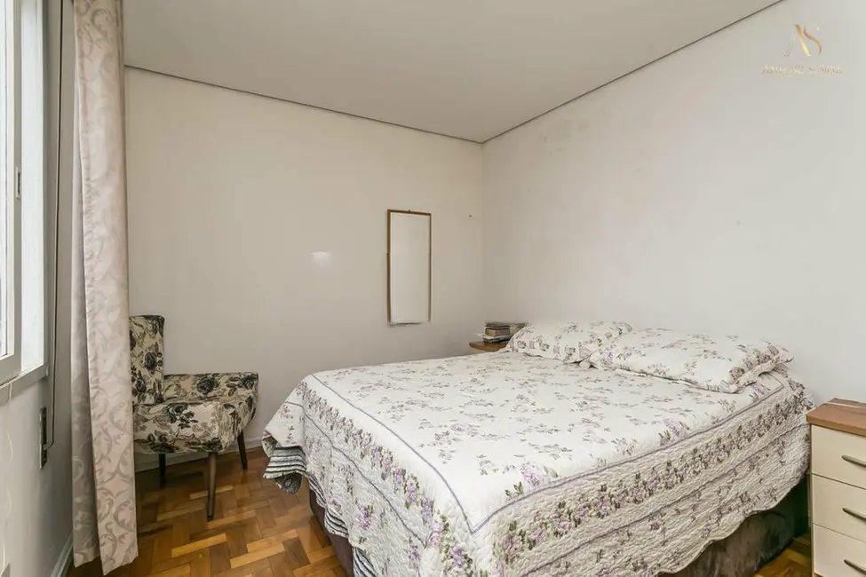 Apartamento com 2 quartos à venda, 70m2 em Vila Ipiranga, Porto Alegre - RS - imagem 8 Foto 8 de Apartamento com 2 quartos à venda, 70m2 em Vila Ipiranga, Porto Alegre - RS