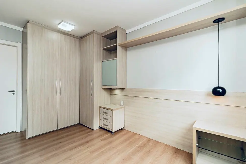 Foto 4 de Apartamento com 2 quartos à venda, 69m2 em Passo da Areia, Porto Alegre - RS