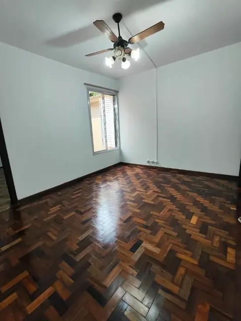 Apartamento com 3 quartos à venda, 90m2 em Menino Deus, Porto Alegre - RS - imagem 3 Foto 3 de Apartamento com 3 quartos à venda, 90m2 em Menino Deus, Porto Alegre - RS