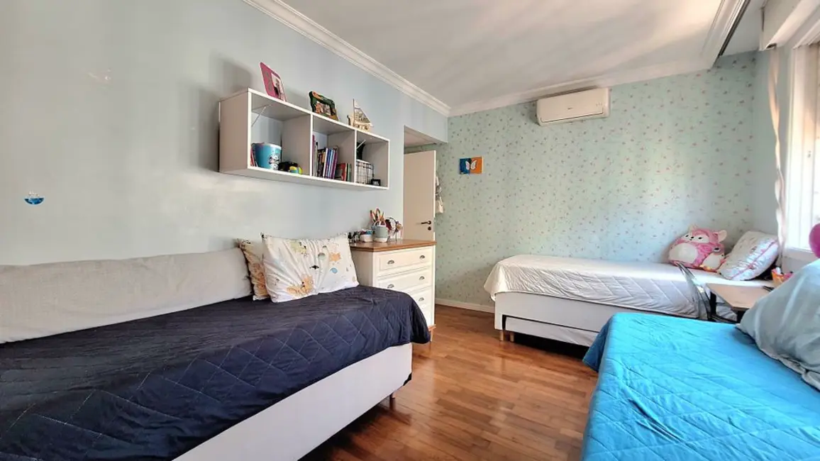 Apartamento com 3 quartos à venda, 102m2 em Rio Branco, Porto Alegre - RS - imagem 4 Foto 4 de Apartamento com 3 quartos à venda, 102m2 em Rio Branco, Porto Alegre - RS