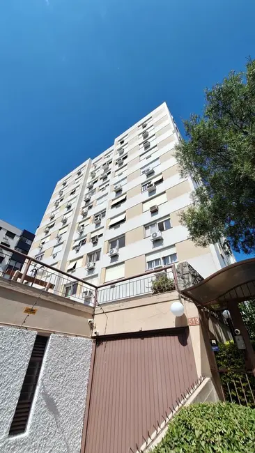 Apartamento com 3 quartos à venda, 102m2 em Rio Branco, Porto Alegre - RS - imagem 9 Foto 9 de Apartamento com 3 quartos à venda, 102m2 em Rio Branco, Porto Alegre - RS