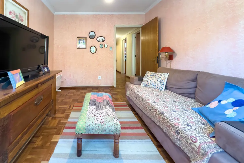 Foto 9 de Apartamento com 3 quartos à venda, 126m2 em Petrópolis, Porto Alegre - RS