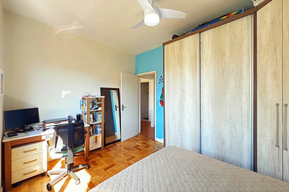 Foto 8 de Apartamento com 2 quartos à venda, 55m2 em Azenha, Porto Alegre - RS