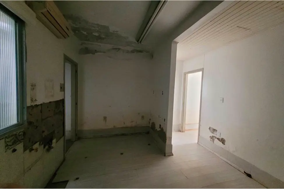 Foto 2 de Casa com 3 quartos à venda, 100m2 em Menino Deus, Porto Alegre - RS