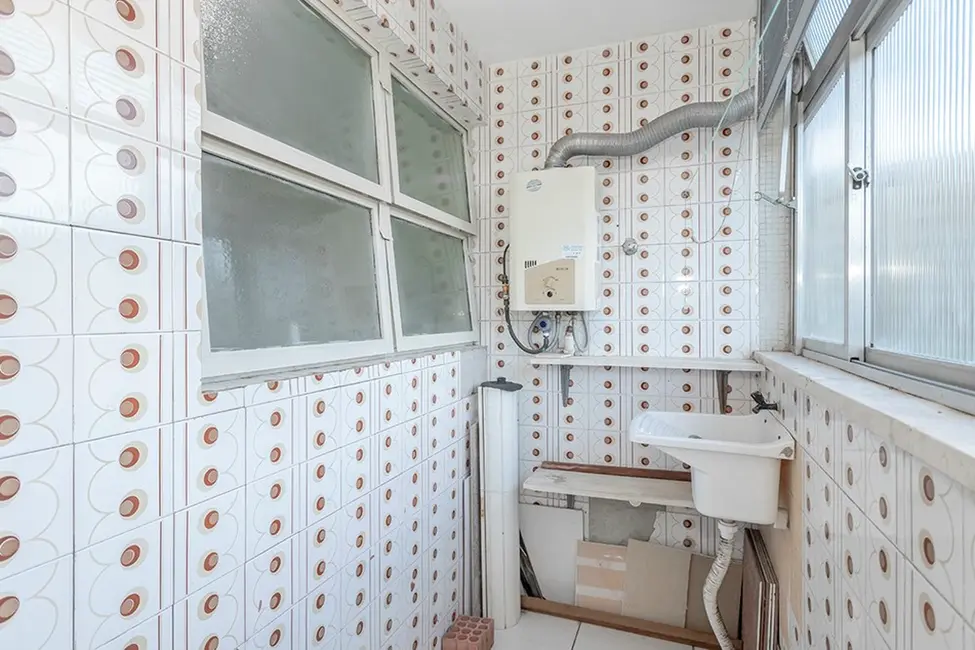 Apartamento com 2 quartos à venda, 66m2 em Menino Deus, Porto Alegre - RS - imagem 5 Foto 5 de Apartamento com 2 quartos à venda, 66m2 em Menino Deus, Porto Alegre - RS