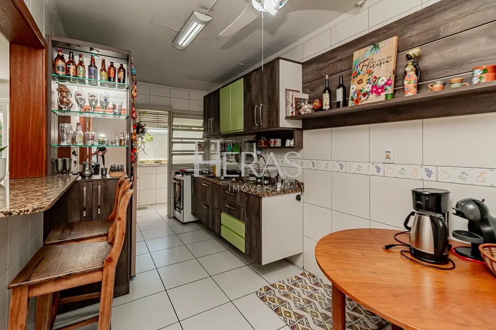 Foto 3 de Apartamento com 3 quartos à venda, 104m2 em Petrópolis, Porto Alegre - RS