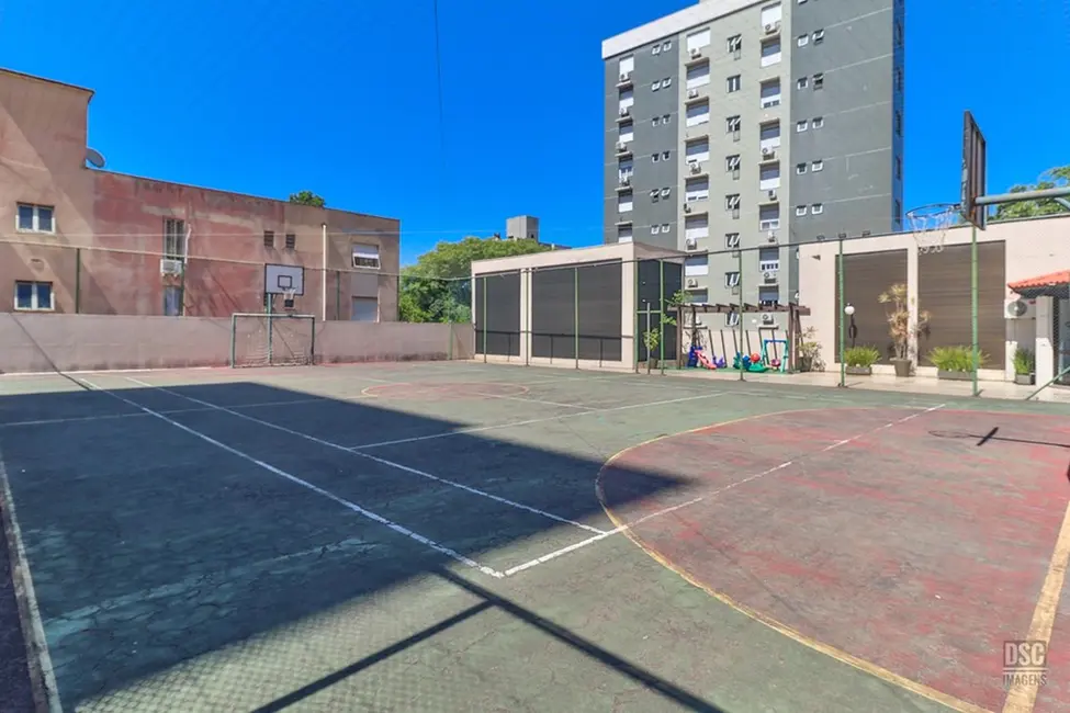 Apartamento com 2 quartos à venda, 66m2 em Passo da Areia, Porto Alegre - RS - imagem 6 Foto 6 de Apartamento com 2 quartos à venda, 66m2 em Passo da Areia, Porto Alegre - RS